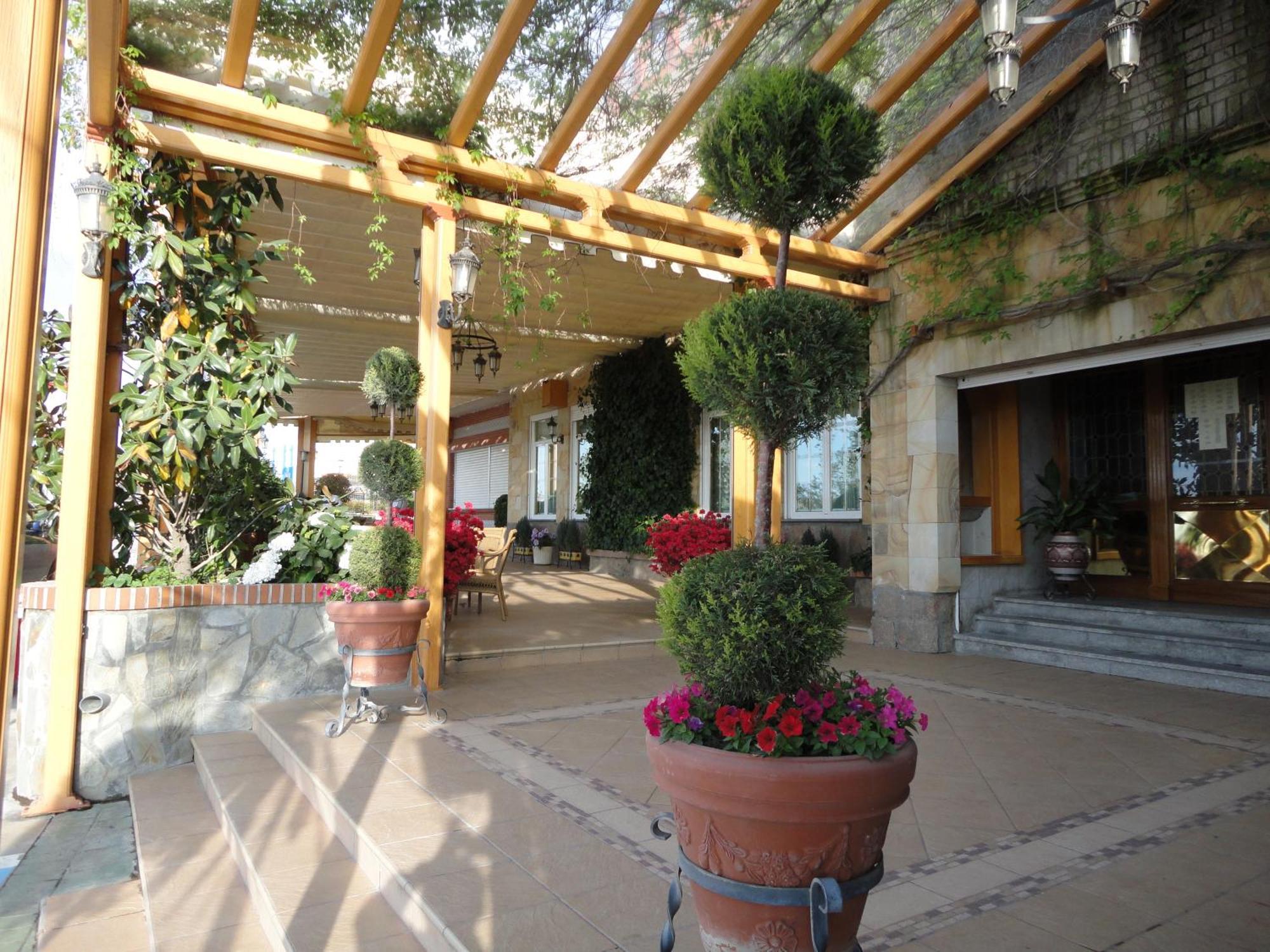 אלמדה דה לה סאחרה Hotel La Maruxina מראה חיצוני תמונה